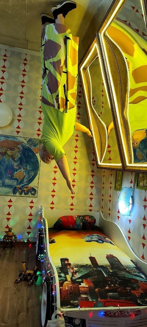 Перевернутый дом