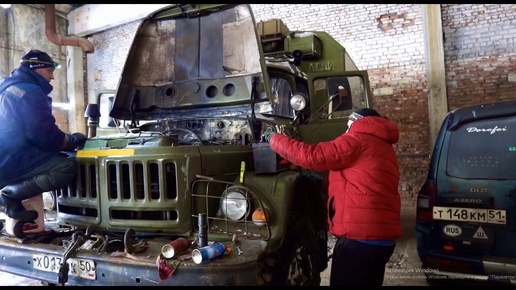 Tải video: Запуск тракторного мотора в гараже. ЗИЛ 131 хочет домой.