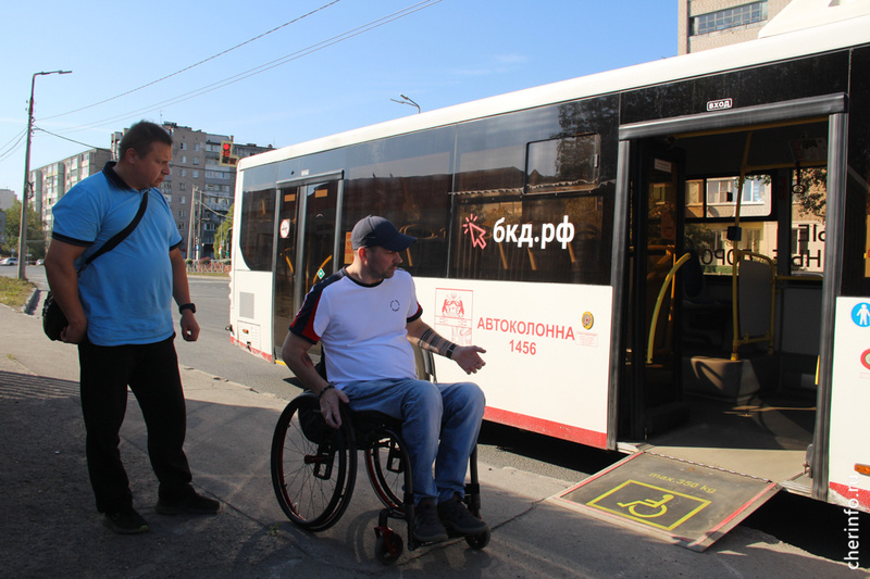    Тренировка прошла 18 сентября на остановке у трамвайного парка. В ней участвовали водители автоколонны № 1456