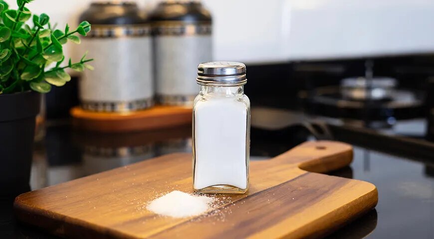   Поваренная соль (Shutterstock/FOTODOM)