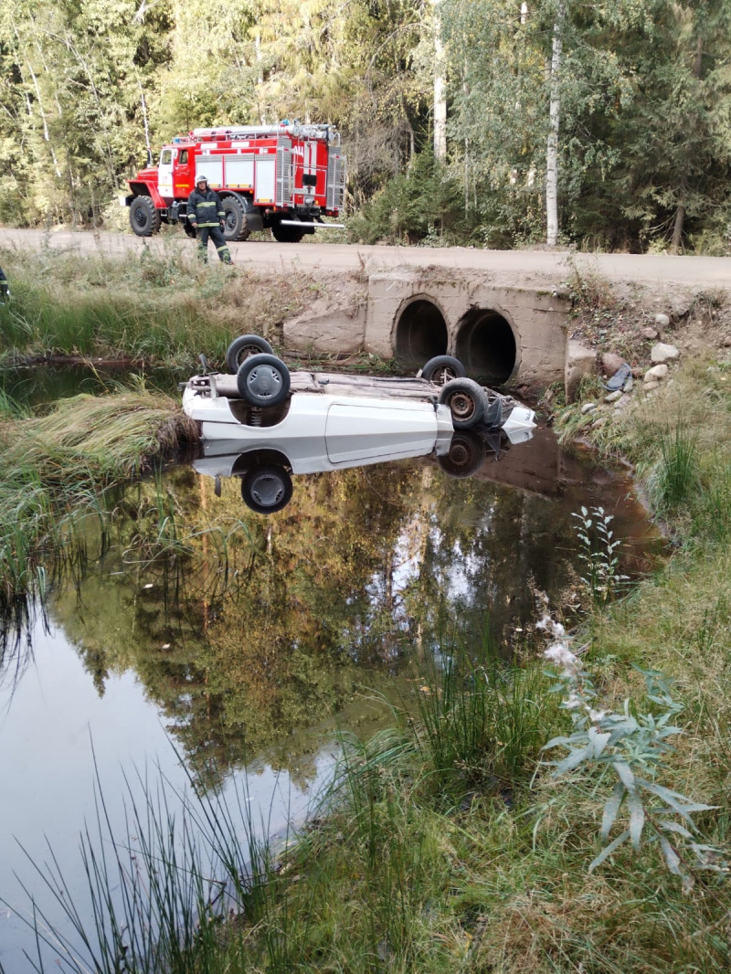    Спасатели показали кадры с места смертельного ДТП в КарелииГКУ РК "ОПС по Олонецкому району" / ВК
