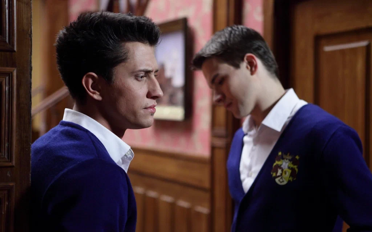 Кадр из сериала "Закрытая школа"