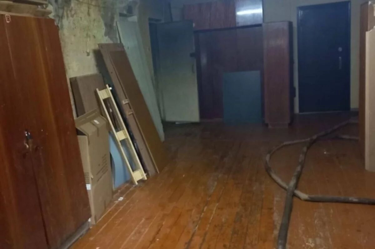    Огонь повредил стены и имущество