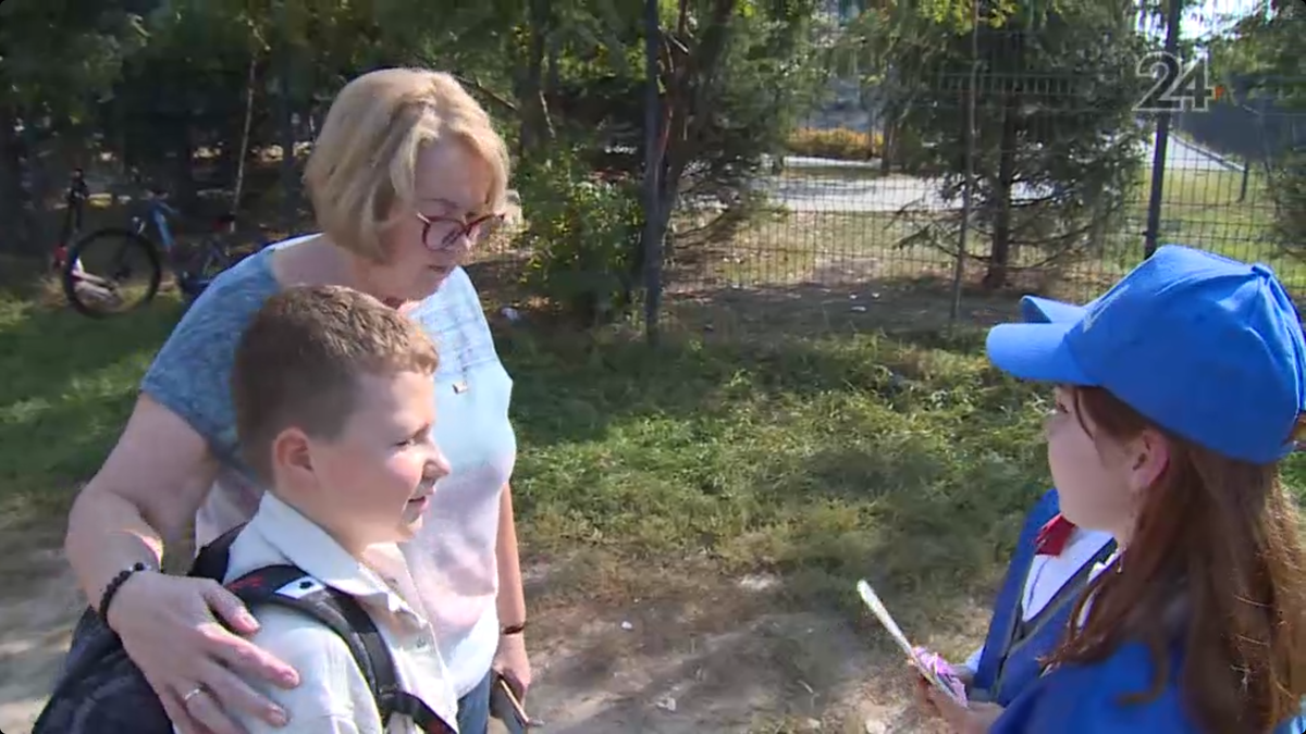 Скриншот из видеосюжета