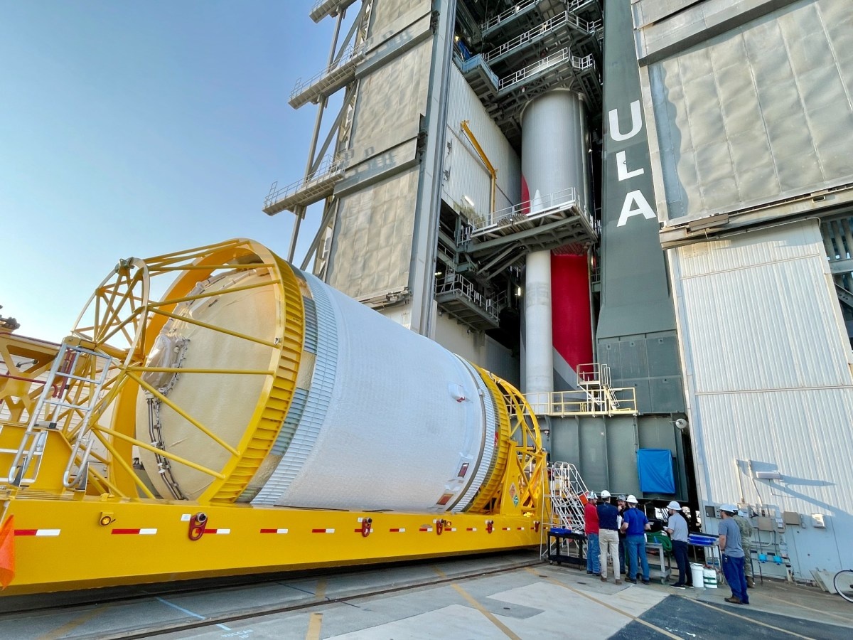 Подготовка к полету Vulcan Cert-2 ведется на мысе Канаверал, Флорида.