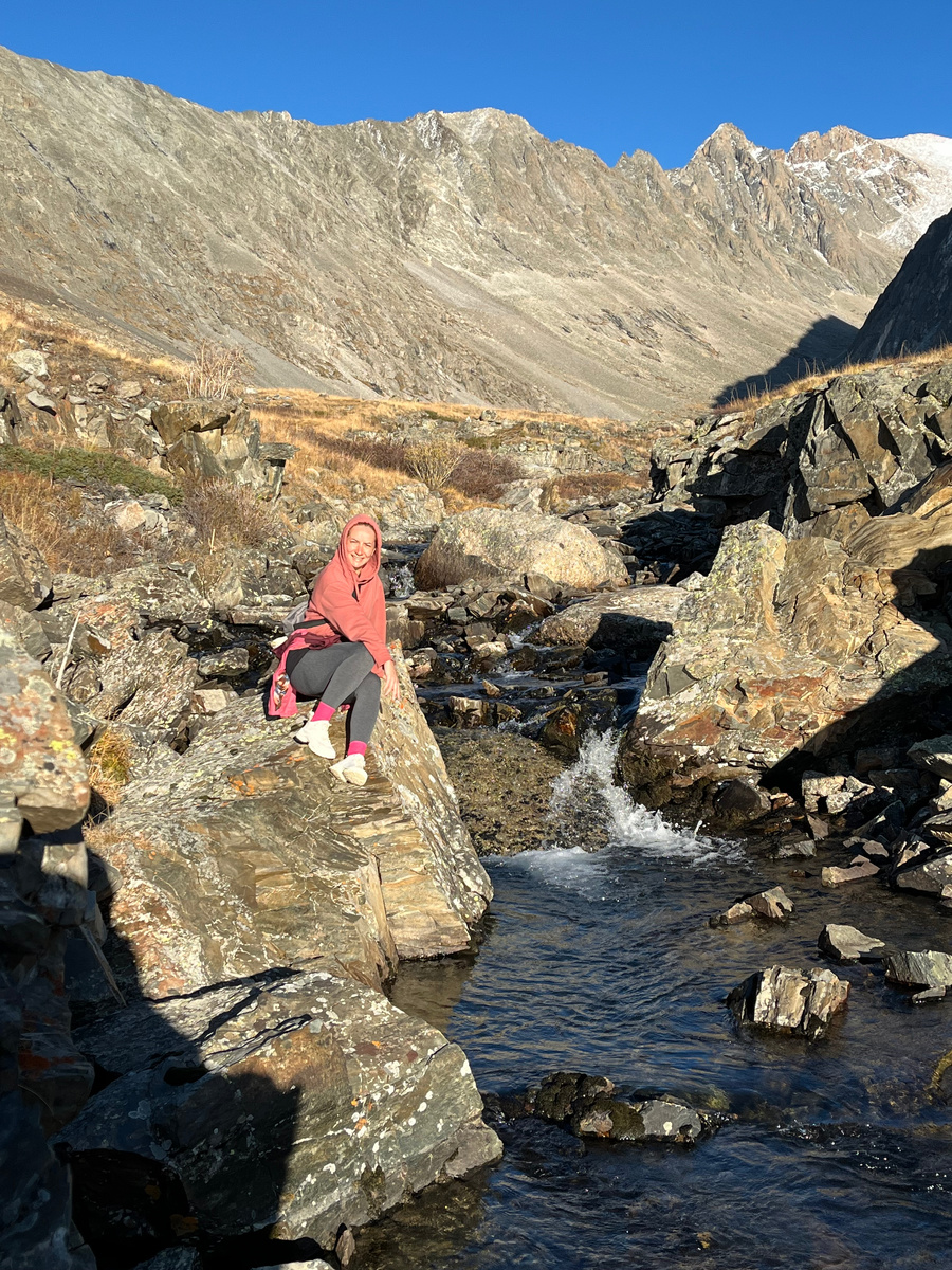 Что ещё я могу сделать? - Попрыгать по камням))