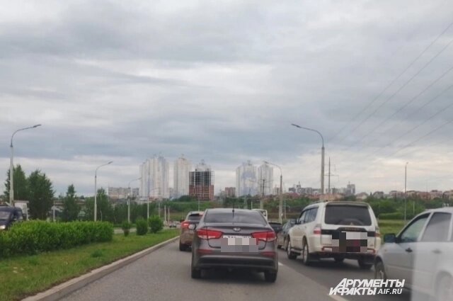    Жители ЖК сталкиваются с автомобильными пробками каждый день. Фото:  АиФ/ Андрей Родин