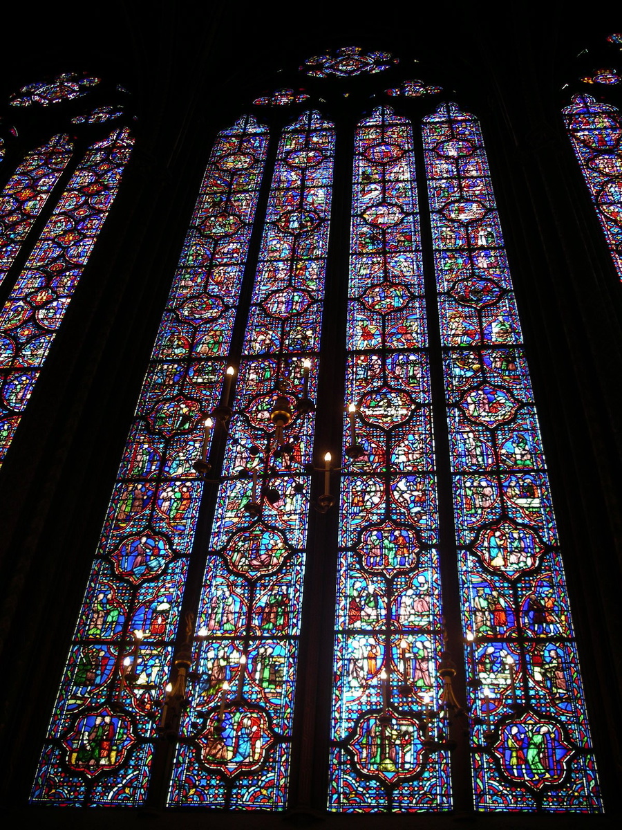 Париж. Витражи Сен-Шапель