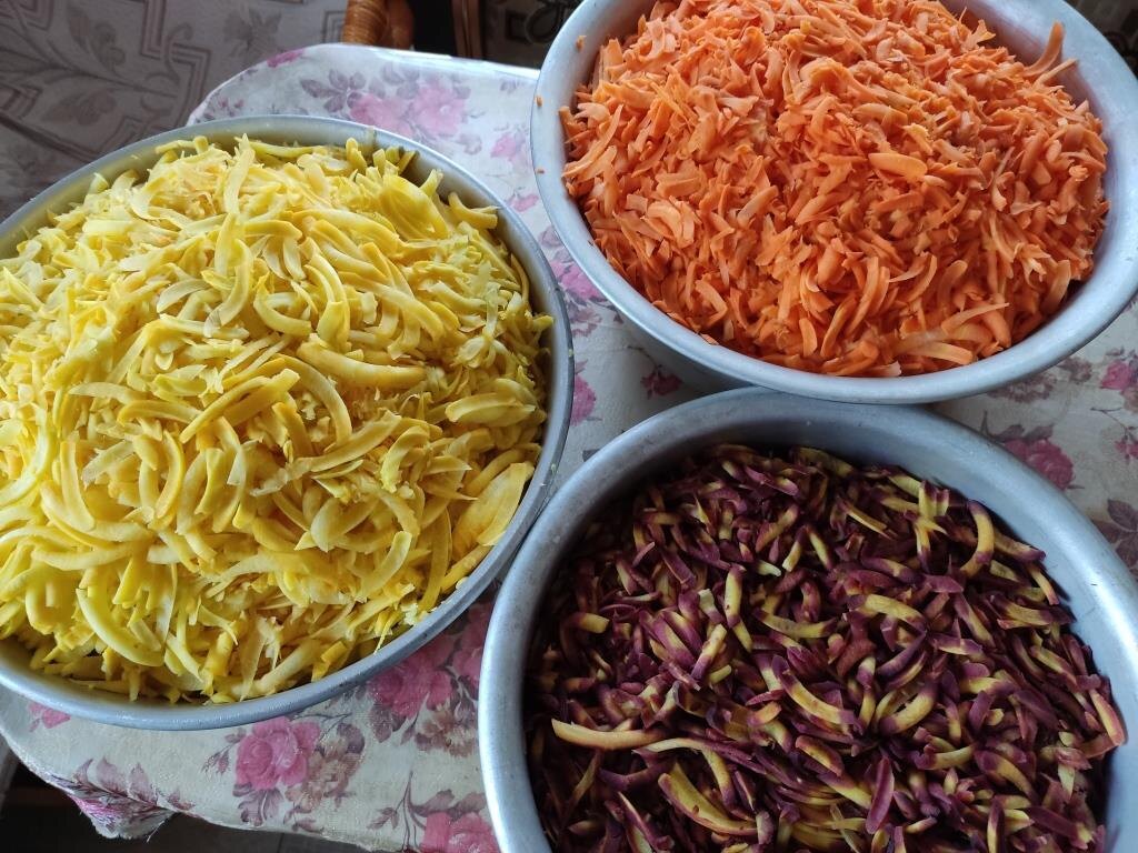 Разноцветная морковь