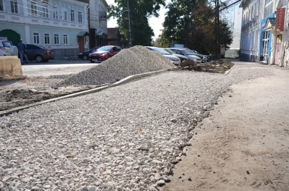    При ремонте дороги на ул. Андрея Блаженного обещают сохранить деревья