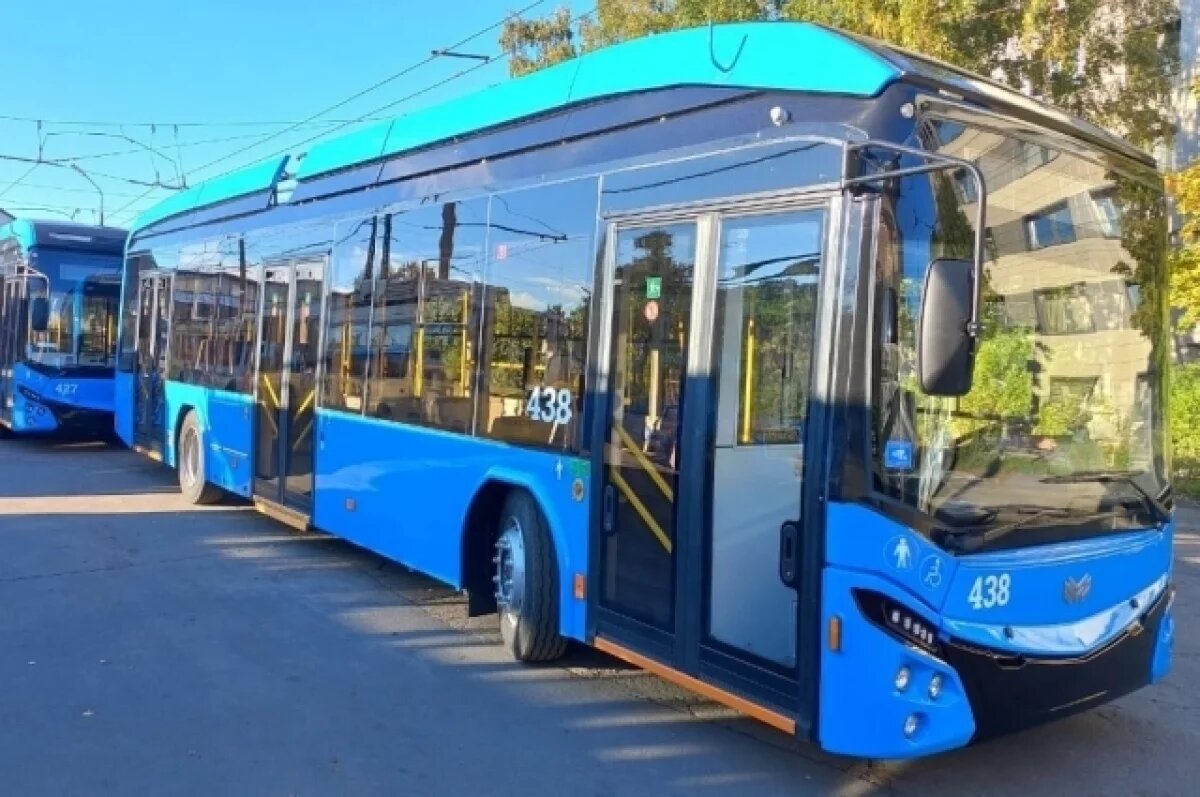    В Петрозаводске ищут водителей троллейбусов на зарплату до 100 тыс. рублей