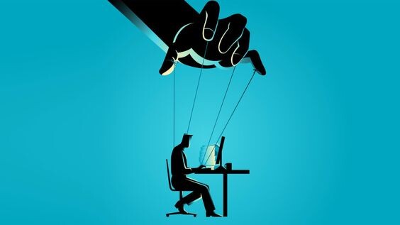 Почему люди попадают на удочку мошенников? 