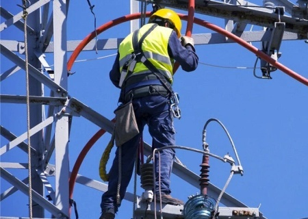    ЕК: Украина осталась без половины своей электроэнергетики