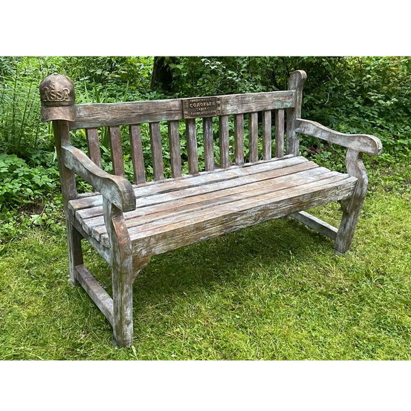     В Петербурге откроют скамью в память о Сергее Соловьёве