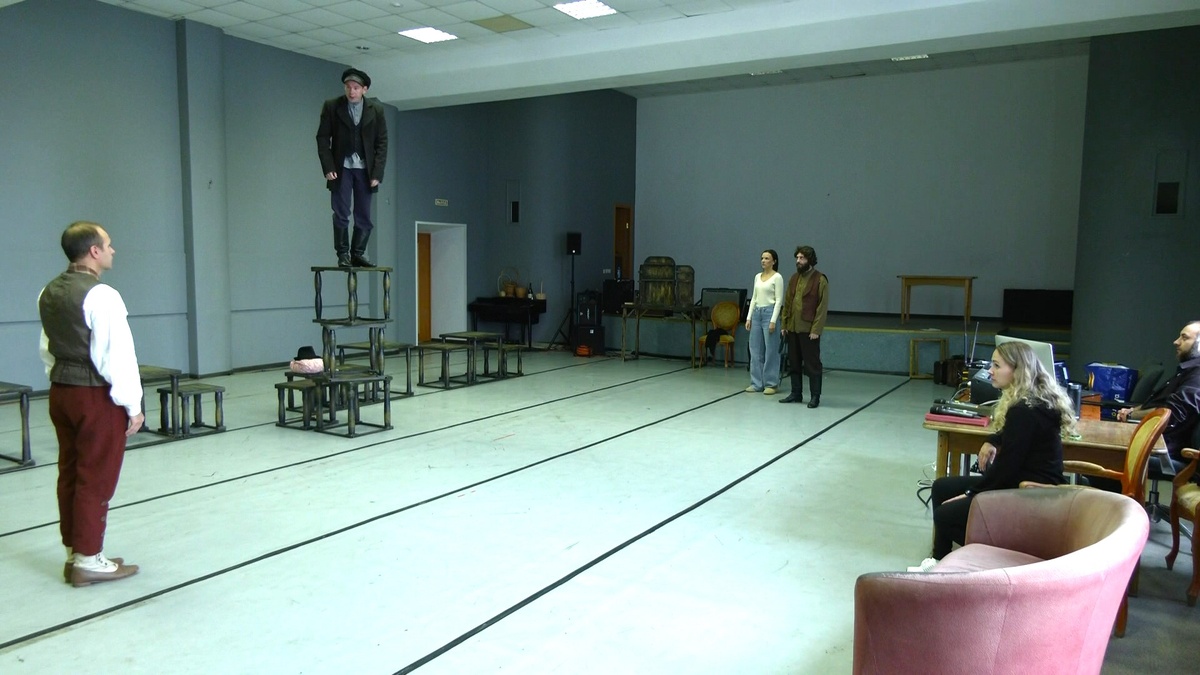    Сургутская драма на время ремонта возродила «Идиота» Достоевского