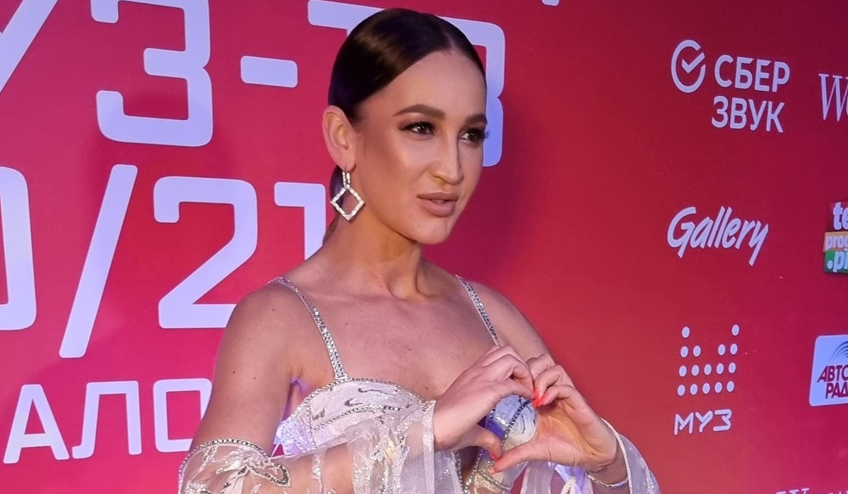    Ольга Бузова. Фото: Дни.ру / Феликс Грозданов