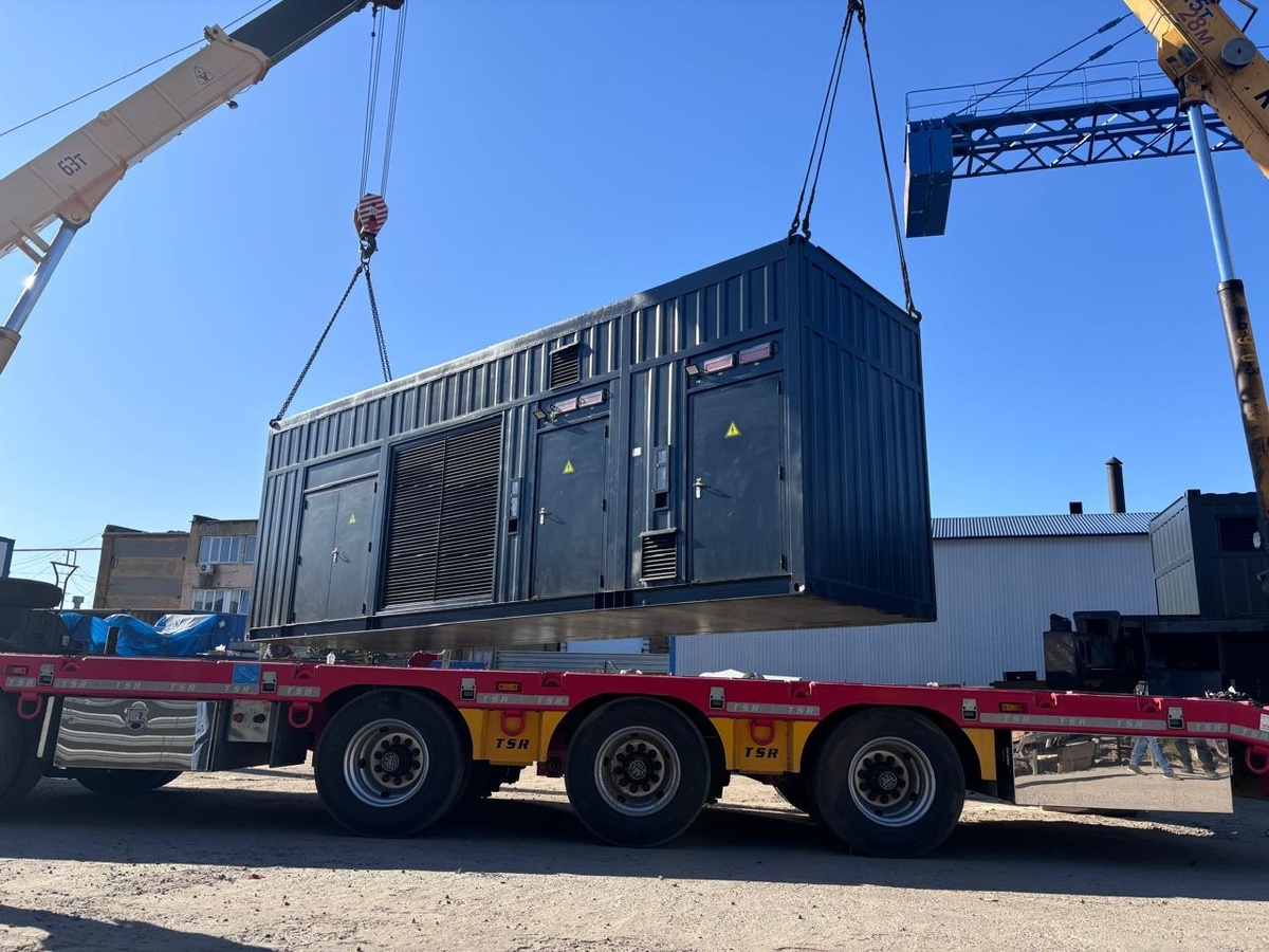 Разгрузка энергомодуля на объекте