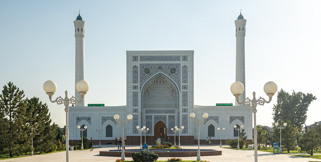 Минор: белоснежная мечеть в Ташкенте