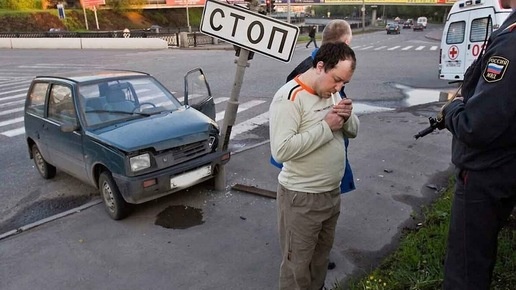 Нелепые аварии, печально и досадно, не повторяйте чужих ошибок. Подборка аварий на дорогах