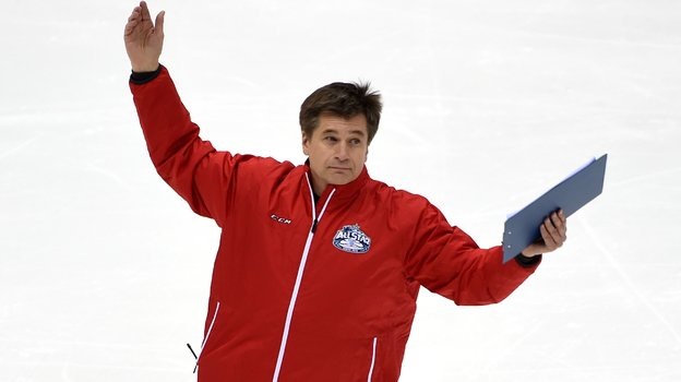    Сергей Козлов на Матче звезд КХЛ-2015 года.Владимир Беззубов и Юрий Кузьмин photo.khl.ru