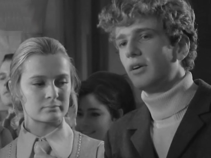 Игорь Костолевский в фильме "Семья как семья" (1970)