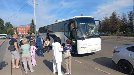 Видео 19.09.2024 г Едем в Питер на автобусе/ Автобусный тур в Питербург/ Дорога в Питер на автобусе с остановками