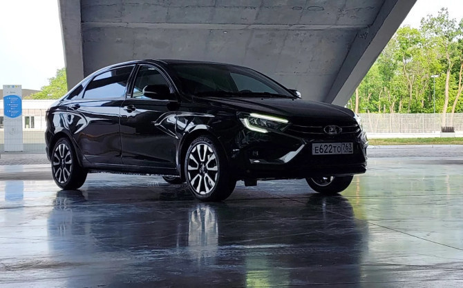 Новый бизнес-седан Lada Aura: серийное производство стартует в сентябре 2024 года.
