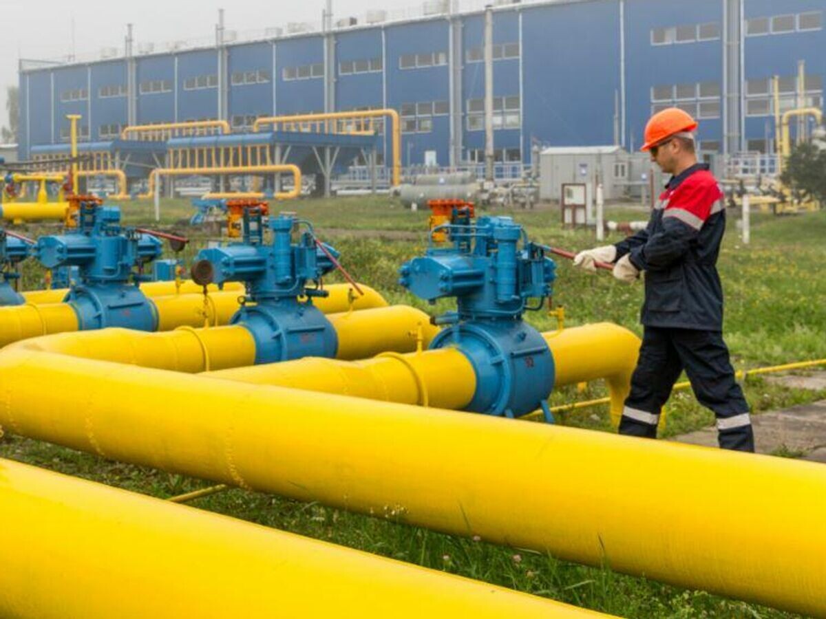 Сотрудник компании "Нафтогаз Украины" на одном из предприятий © Фото : Департамент коммуникаций НАК "Нафтогаз Украины"