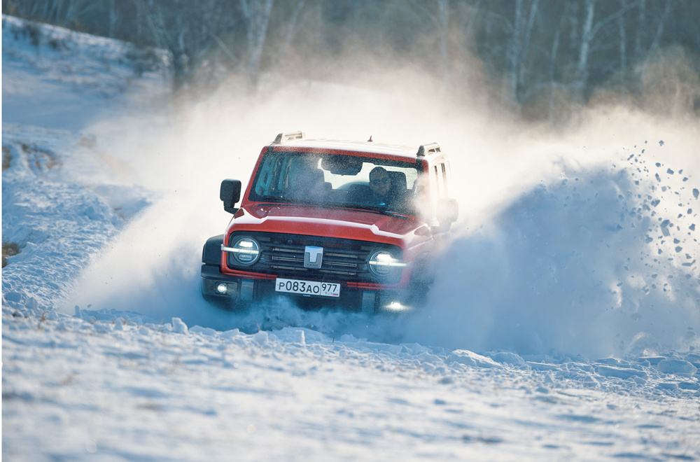 Tank 300 – лучший среднеразмерный внедорожник сезона 2024 по результатам онлайн-голосования (фото GWM) 
