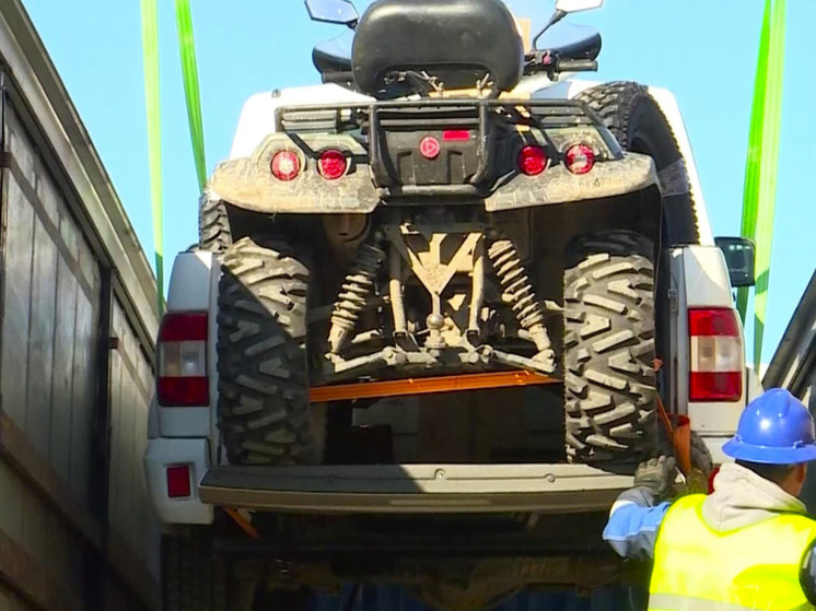    Технику и щенка немецкой овчарки отправили югорчане в зону СВО