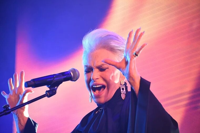 Сын Ирины Понаровской, Энтони Родд скончался в пятницу утром несмотря на вызов врачей. Фото: Komsomolskaya Pravda/Global Look Press