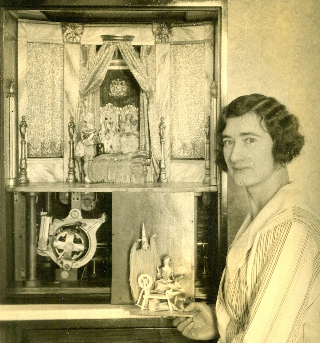 Элис Деннисон и "Спящая красавица"