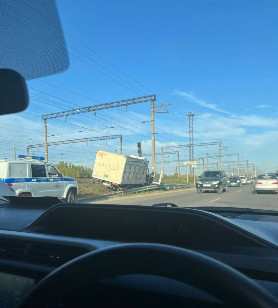    ДТП с грузовиком. Источник: "В курсе 22"