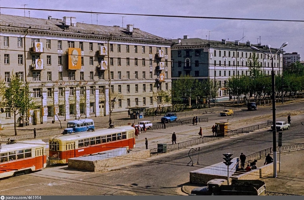 Казань. 1977 год. Перекресток улиц Восстания и Декабристов. Фото: m.fotostrana.ru