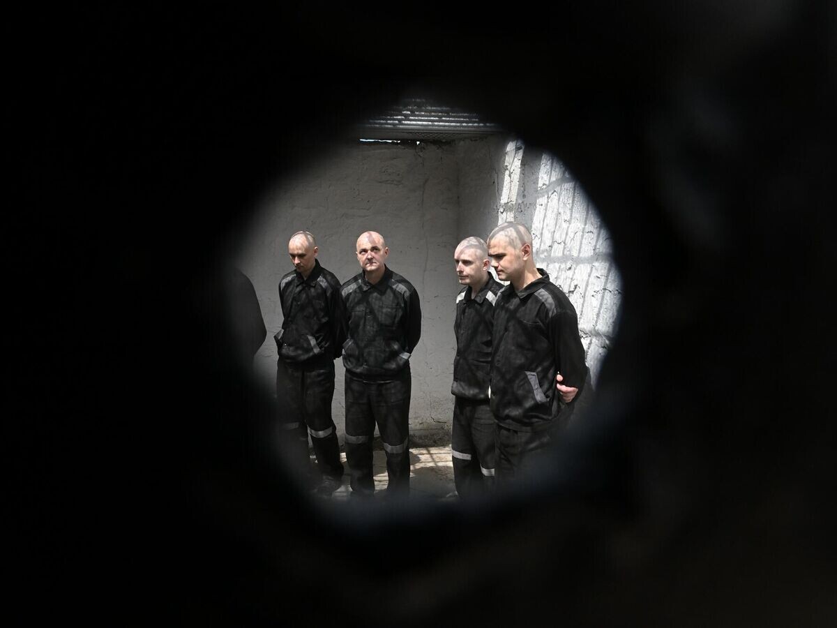    Украинские пленные в российском исправительном учреждении© РИА Новости / Михаил Воскресенский