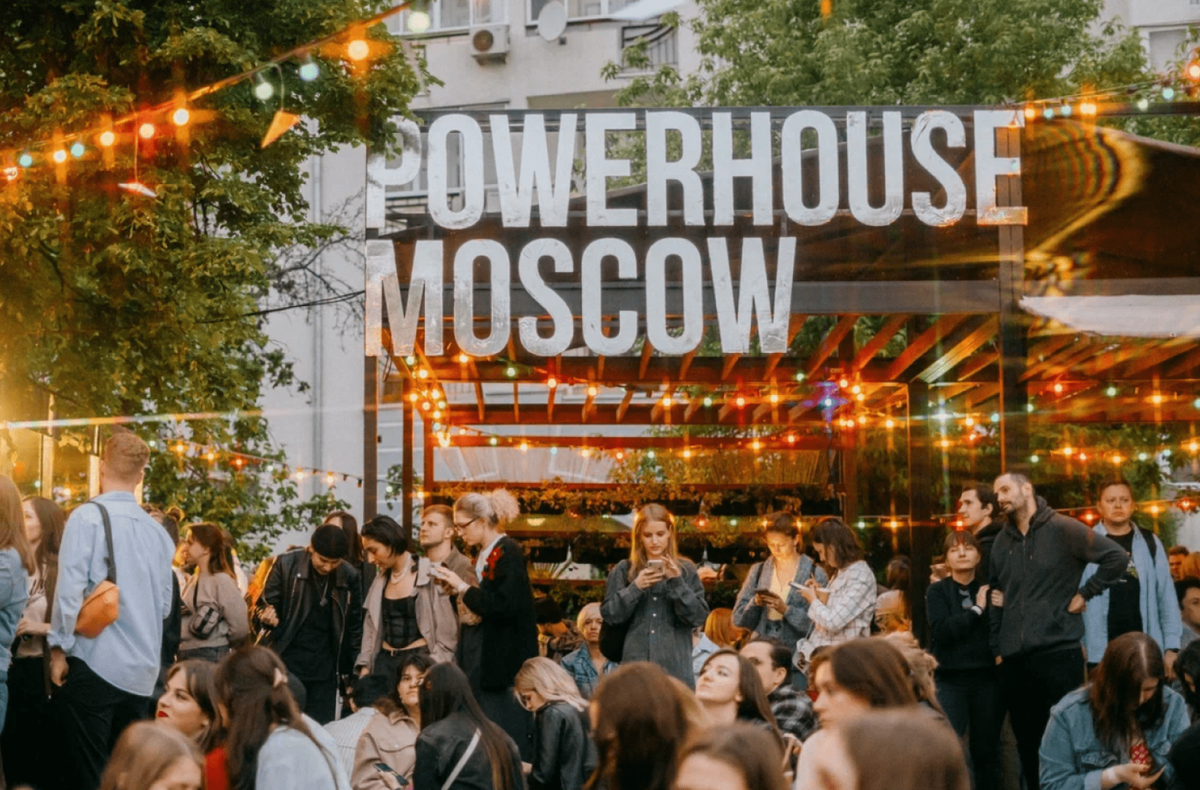    Фото: gazgolderclub.ru, DJ SLON, communitymoscow.ru, pwrhs.moscow, m.16tons.ru, discoklub.com, соцсети «БЭК», ARMA, Synesthesia, Blanc, Soma Мария Байдек