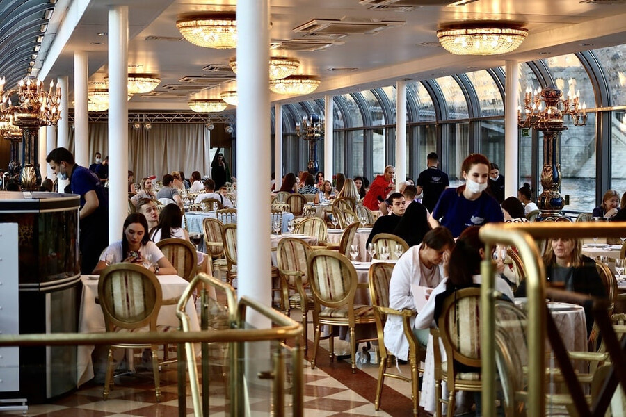 Теплоход River Palace