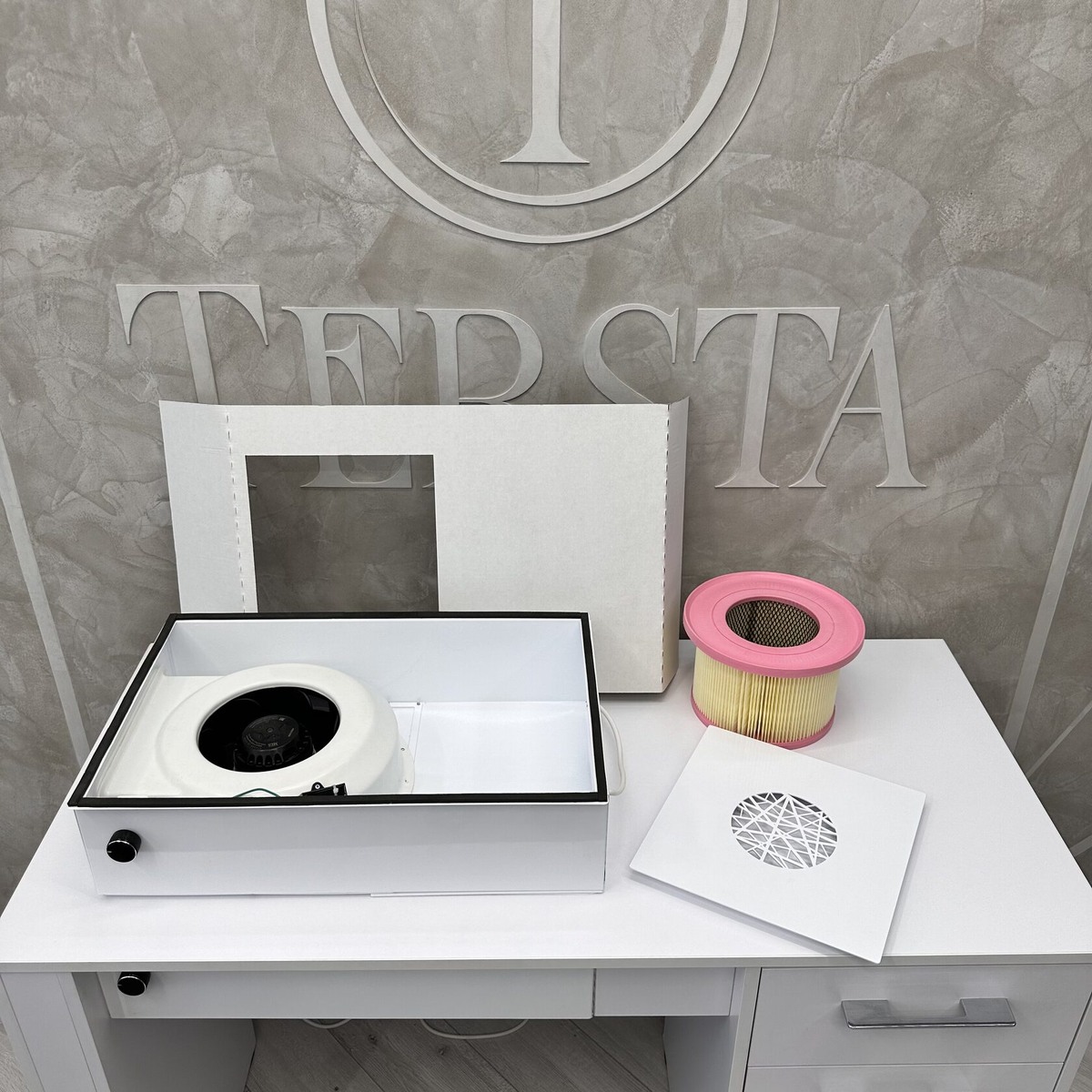 Вытяжка для маникюра (пылесос) TERSTA-1400 (комплектация)