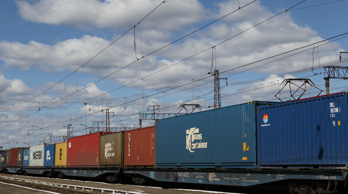 Стандартные 20-ти и 40-футовые контейнеры