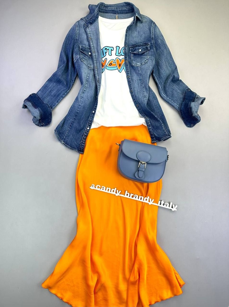 🇮🇹 Футболка Италия 
цена 2800 руб.
🇮🇹 Рубашка Италия 
цена 4400 руб.
🇮🇹 Юбка Италия 
цена 4500 руб.