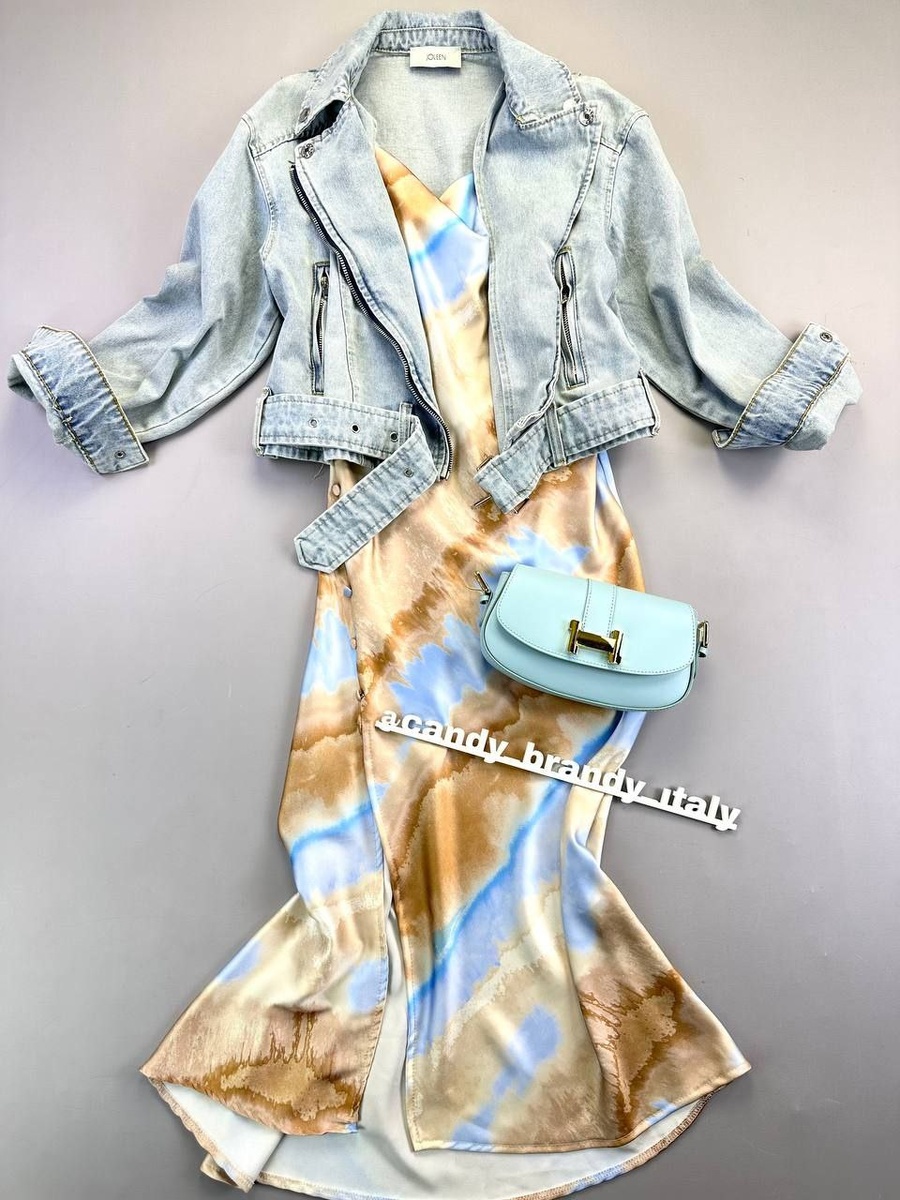 Платье Joleen
цена 7200 руб.
Куртка Joleen
цена 11550 руб.