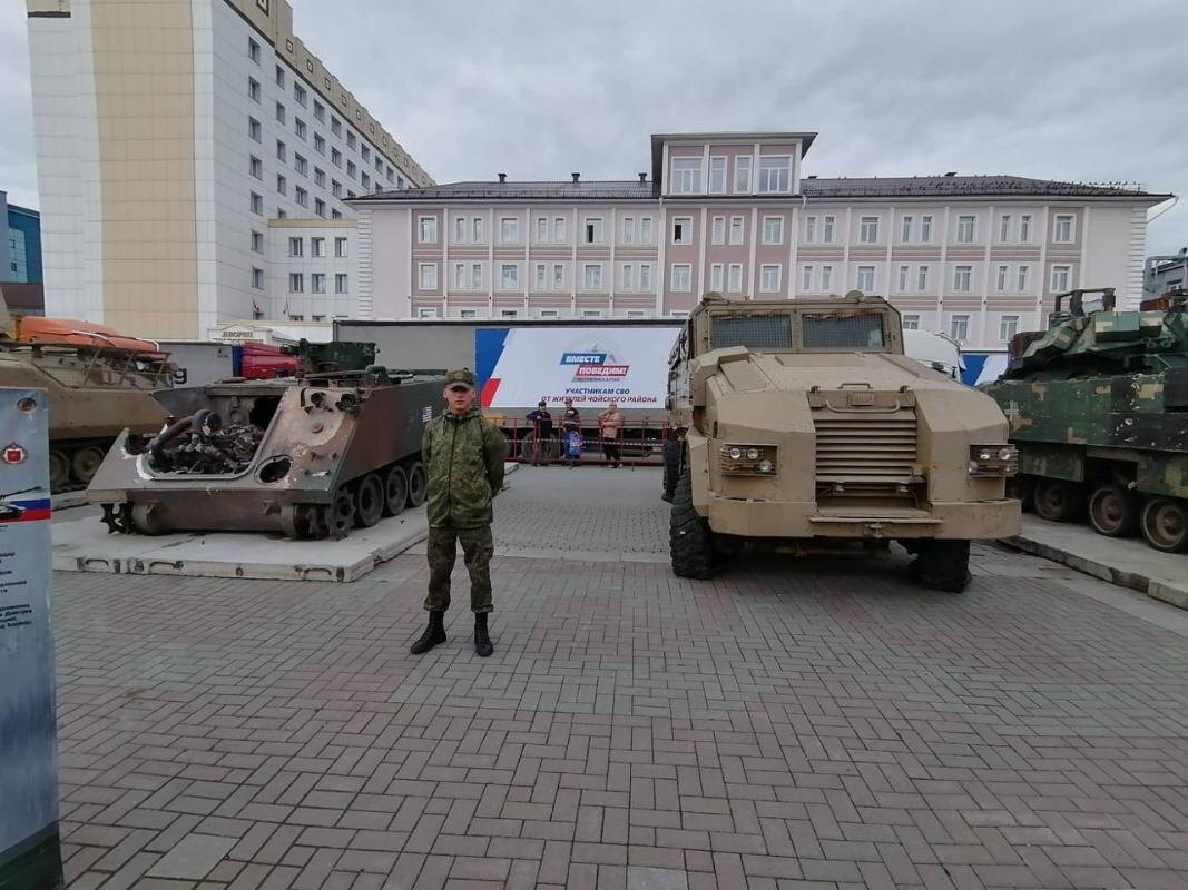    В Сургуте готовятся к выставке «Сила V правде - гордость и победа»