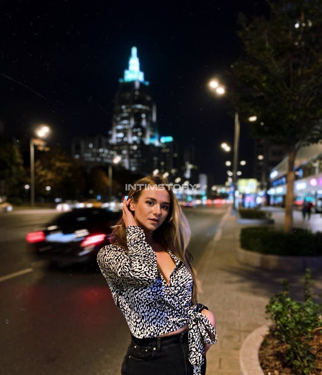 Депутат заказал девушку легкого поведения прямо в Госдуму - Shot. 