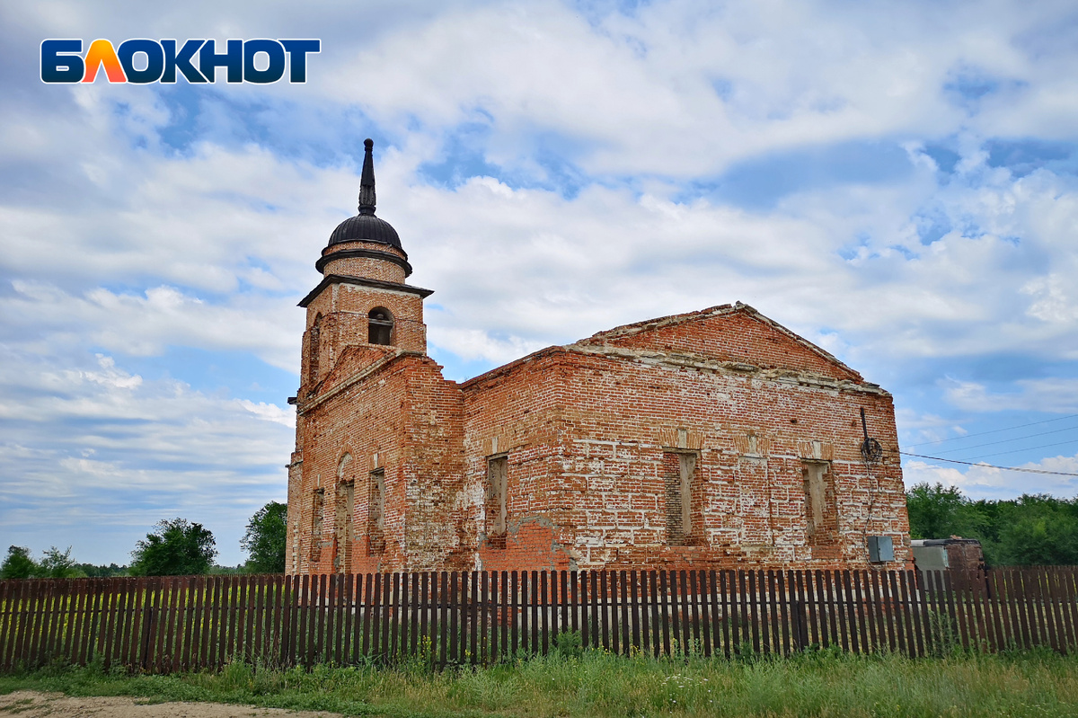 Храм «Неопалимая Купина» в селе Никольское Самарской области. Фото: Владимир Котмишев