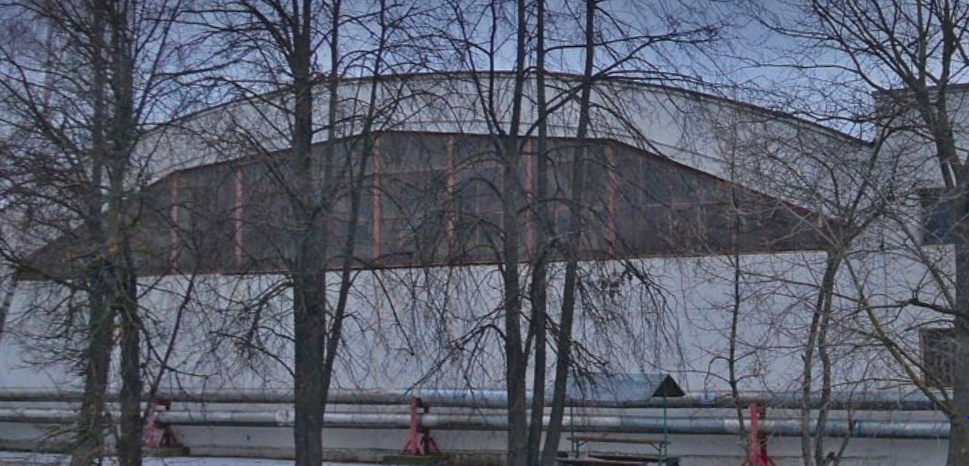 А это, возможно, вход в бывшую станцию метро "Калужская"