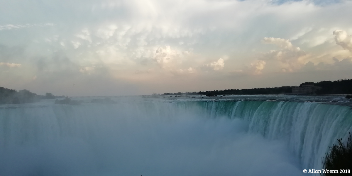 Ниагарский водопад ("Подкова") с канадской стороны. Фото автора канала.