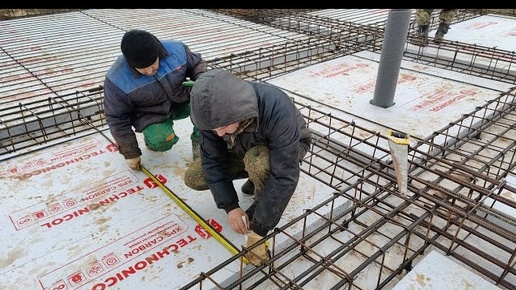 Фундамент будущего дома, утепление ЭППС Технониколь подушки фундамента, вязка арматуры, плита не УШП