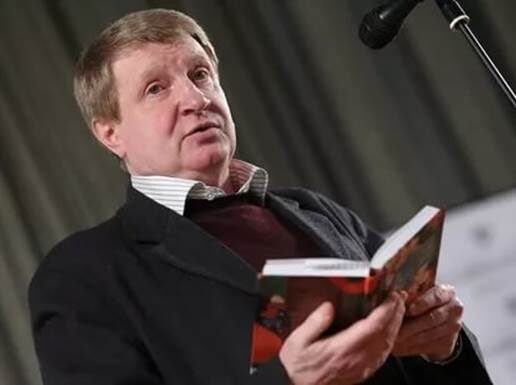 Андрей Германович Волос - поэт, переводчик, писатель. 