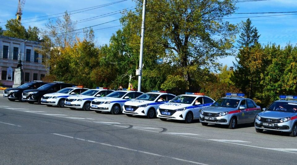    Общегородской развод нарядов полиции в Барнауле. Источник: ГУ МВД по Алтайскому краю