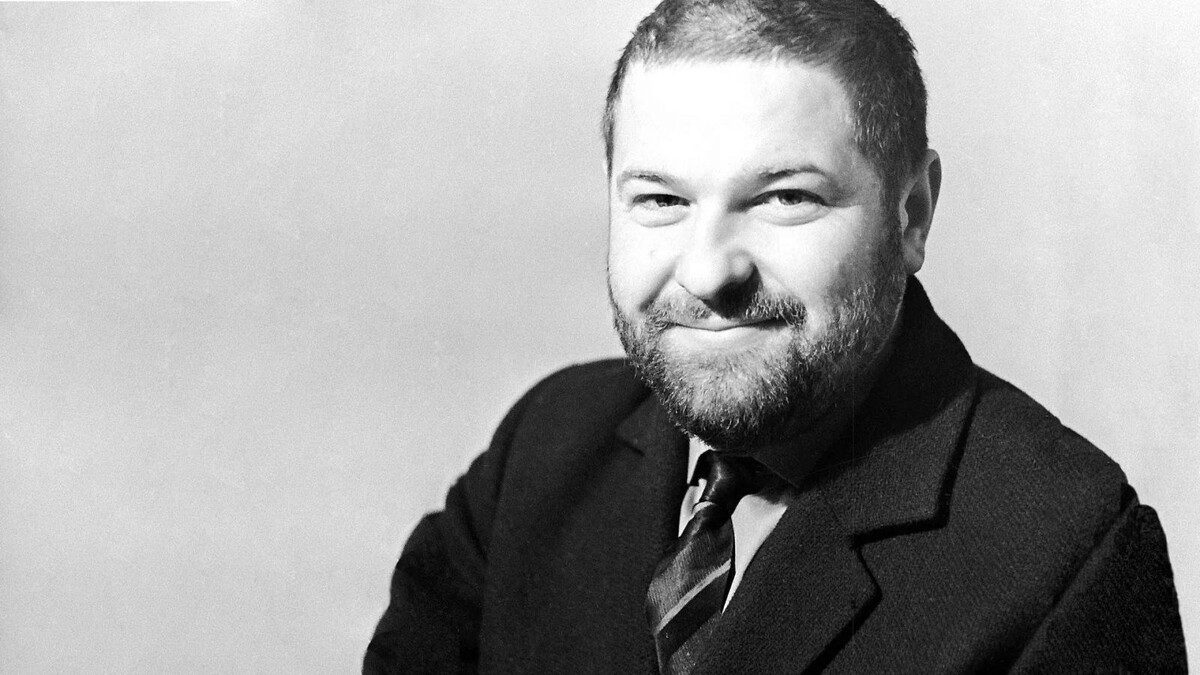 Юлиан Семенович Семенов - русский советский писатель, сценарист, педагог и журналист.
